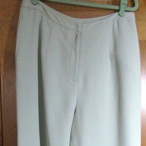 Woman's Grace Essentials Size 10 Polyester Lined Pants Light Green